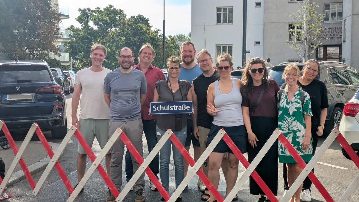 Schulstraße Fuchsröhrenstraße vor der GTVS Rosa Jochmann